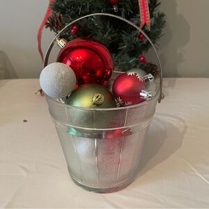 Vintage Clear Glass Ice Bucket with Metal Handle and Bucket Design